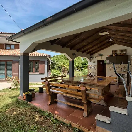 Pula Villa Valtura