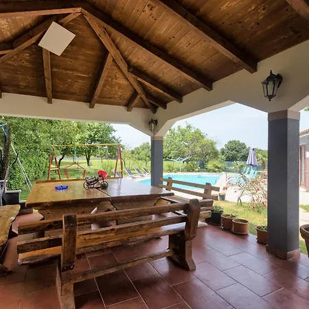 Villa Pula Valtura